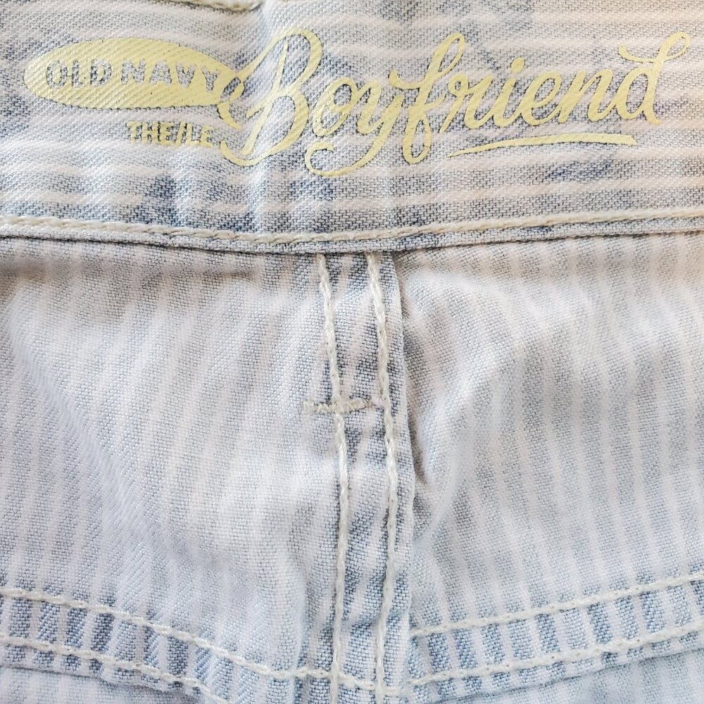 Old Navy Boyfriend Denim Railroad Stripe Shorts Floral Print 3 ½” Inseam - (8) - Picture 6 of 12